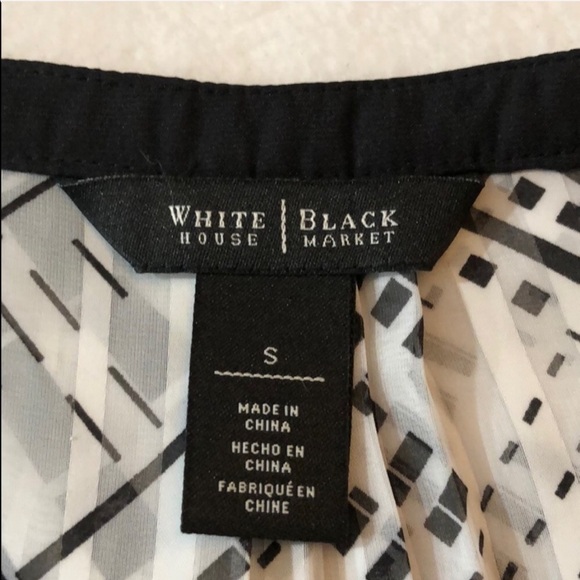 WHBM Sleeveless blouse Asymmetrical VNeck Tiered - Picture 10 of 11